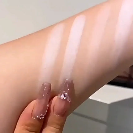 Two Color Highlight & Eye Shadow Powder Delicate, Natural, Lightweight, Matte Finish Eyeshadow Soft Focus Makeup Brightening