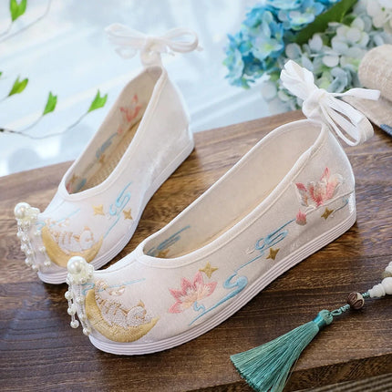 Chasing Moon Hot Sale Of The Season New Style Ming Dynasty Hanfu Shoes National Style Upturned Head Cotton Shoes Ancient Wedding