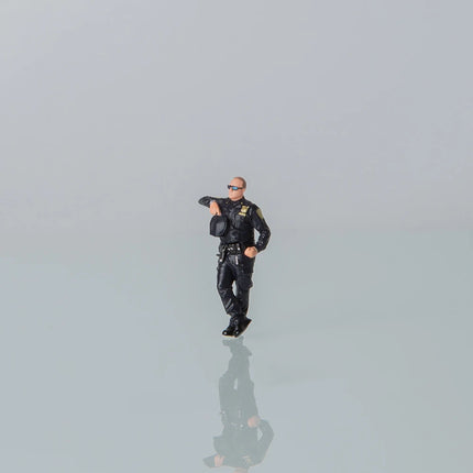 Kicarmod 1/64 NYPD New York Police Series Resin Miniature Scene Figure Model for 1/64 Diecast Car Diorama Collection Gift