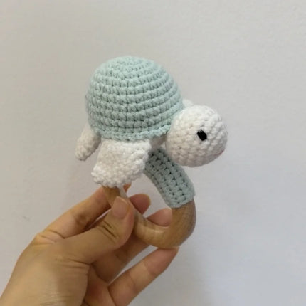 1Pc Baby Rattle Wooden Teether Music Ring Crochet Animal Otter Music Rattles Soother Bracelet Toddler Toys Baby Teething Gifts