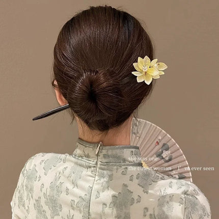 Retro Tassel Pearl Rhinestone Hair Stick Chinese Style Hairpin for Women Wedding Hair Accessories Charm Metal Hairpins Jewelry