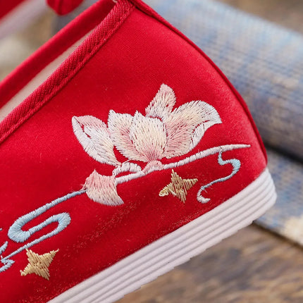 Chasing Moon Hot Sale Of The Season New Style Ming Dynasty Hanfu Shoes National Style Upturned Head Cotton Shoes Ancient Wedding