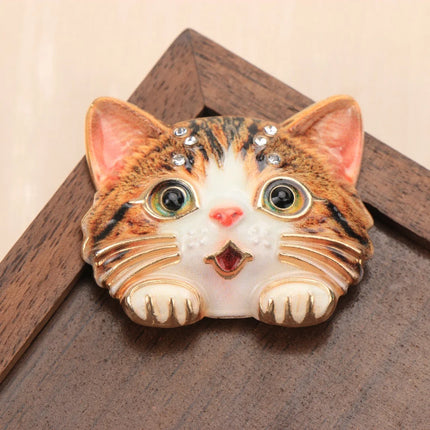 Cute and Exquisite Cartoon Cat Animal Design Brooches for Men and Women, Jewelry, Fashion Accessories, and Couple's Party Gifts