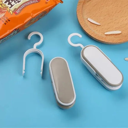 1 Pack Sealing Machine Mini Portable Sealing Clip Hand Pressure Heat Sealing Machine Food Fruit Snacks Preservation Small Tools