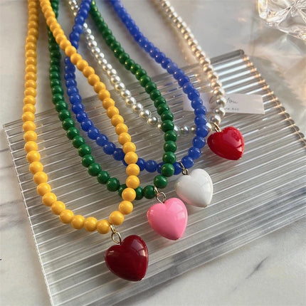 New Trend Vintage Resin Acrylic Pink Love Heart Green Beaded Necklace for Women Aesthetic Jewelry Fashion Neck Accessories