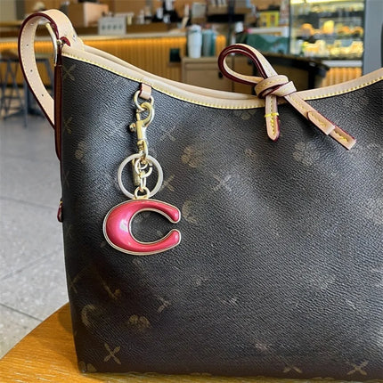 Fresh Sweet Fashionable Big C Letter Car Keychain Bag with Exquisite Decoration Small Gift Accessories
