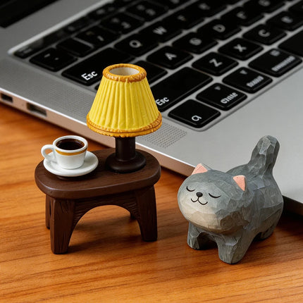 Cute Golden gradient Cat Figurine Decorative Wooden Ornament Miniature Kitten Home Bedroom Office Desk Decoration Gift Statue
