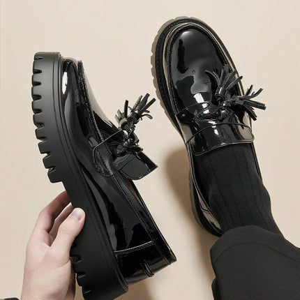 Fashion Tassel Thick Sole Leather Men's Shoes Loafers Slip-On Business Dress Shoes For Gentleman Glossy Formal Party White Shoes