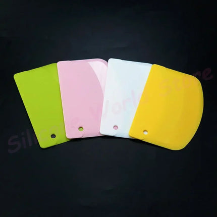 Plastic Scraper Cake Cream Scraper Flour Dough Cutting Knife Intestine Powder Scraper Kitchen DIY Tools Kitchen Baking Tools