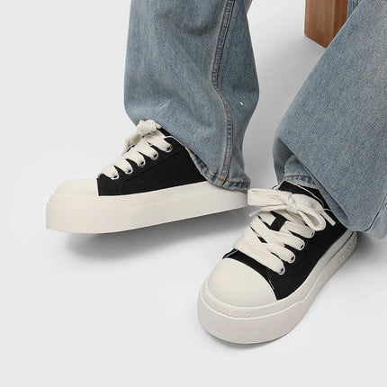 Soft Sole Lace-up Canvas Shoes Outdoor Man Sneakers Hot Sale Mens Casual Shoes Leisure Walk Vulcanize Shoes Skateboard Footwear