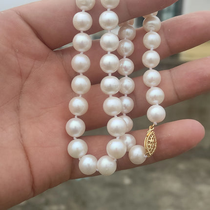 AAA++++8-9mm circular natural akoya white pearl necklace  18"