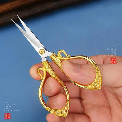 Retro Stainless Steel Sewing Scissors Handmade Cuttings Pointed Tailor Scissors Home Multifunction DIY Sewing Accessories
