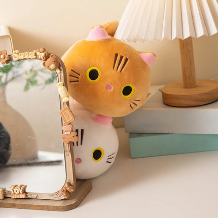 Don't miss it! A 22cm cat plush toy with classic black, white, and gray colors paired with vibrant orange. A must-have for every