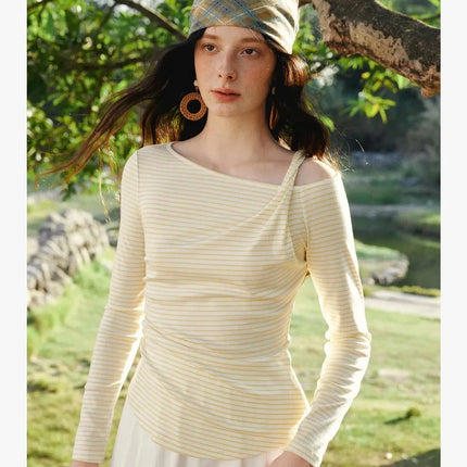 OLrain Women's Striped Tops 2026 Spring French Style Hollow Out Ladies T-shirts Casual Slim Fit Folds Female Tees O58CT003055