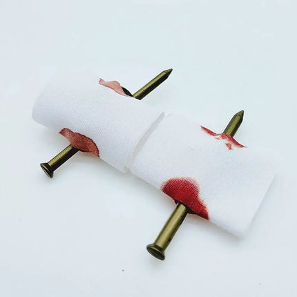 1-5 Fake Nail Through Finger Prank Toy Fool Toys Blood Prank Magic Prop Scare Trick Joke Toy Kids Novelty Magic Friend Halloween