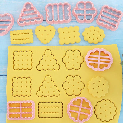 8pcs Cookie Molds Set Cookies Cutters Classic Retro Biscuit Mold Confectionery Biscuit Stamp Baking Party Pastry Baking Tools