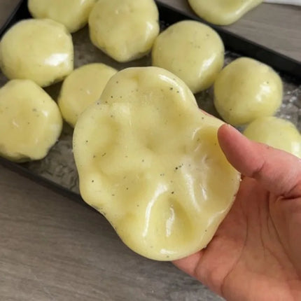 Realistic Mashed Potato Squishy Ball, Textured Crinkle Sound Stress Relief Squeeze Toy