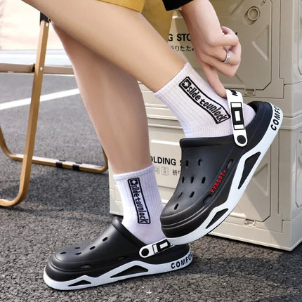 New fashion sandals Men's EVA casual comfortable hole garden shoes outdoor men's beach sandals indoor home unisex slippers