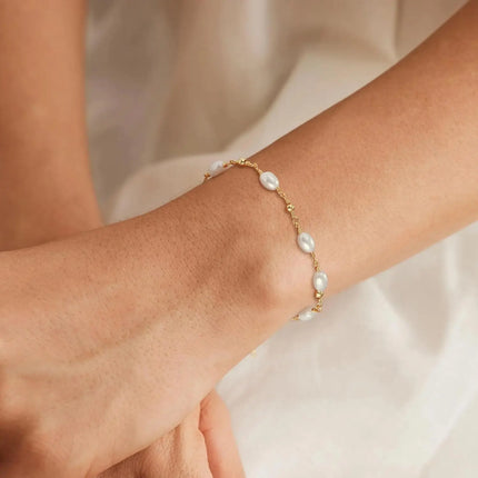 14K Gold Plated Pearl Bracelets Women Dainty Pearl Chain Bridesmaid Bracelets, Waterproof Wedding Jewelry for Women Adjustable