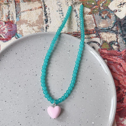 Candy Color Heart Pendant Blue Green Glass Beaded Contrast Design Necklace Girl 2026 Summer Fashion Female Jewelry Accessories