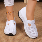 White / 39