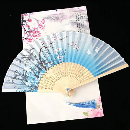 1 pcs Exiquisite Cat Patterns Summer Gift Cartoon Bamboo Wooden Folding Fan Fan Crafts Silk Fan Home Decoration