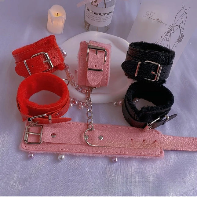 Furry Leather Toy Restraints Adult Entertainment Plush Handcuffs Footwear Teasing Couples Bondage Accessories Realistic Design