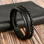 Black beads / 23cm