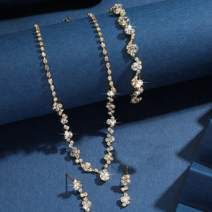 2025 Trendy Rose Gold Star Jewelry Set 3pcs (Necklace Bracelet Earrings) Sparkle Crystal Choker for Women Party Daily Outfits