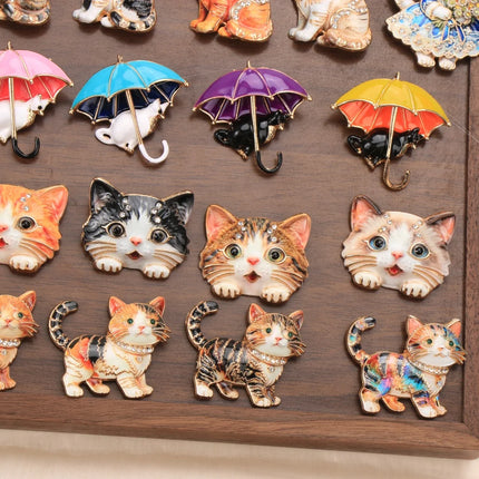 Cute and Exquisite Cartoon Cat Animal Design Brooches for Men and Women, Jewelry, Fashion Accessories, and Couple's Party Gifts