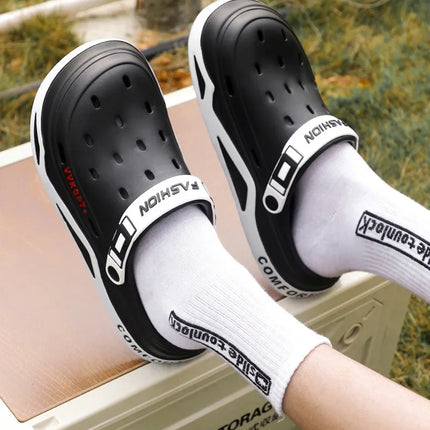 New fashion sandals Men's EVA casual comfortable hole garden shoes outdoor men's beach sandals indoor home unisex slippers