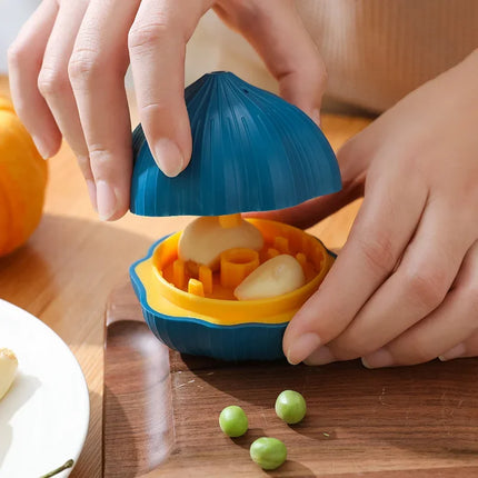 Kitchen Gadgets Cute Household Garlic Shape Plastic Manual Rotary Grinding Garlic Press Mini Chopper For Chili ginger and Garlic