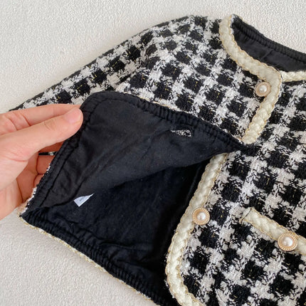 Spring and Autumn two-piece new baby girl black checkered long sleeved shirt with open top jacket and shorts