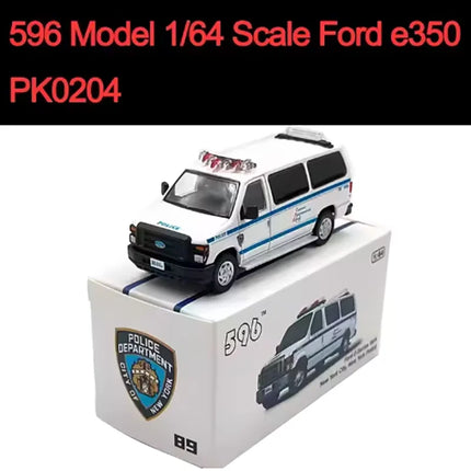 596 1/64 Scale E350 Explorer Suburban Tahoe Model Die-cast Alloy Car Model Collectible Decorative Ornament