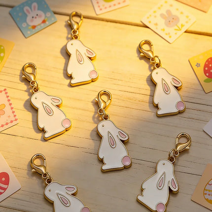 2026 New Arrival Easter Bunny Keychain White Rabbit Enamel Keyring Easter Party Favors Bag Accessory Bestseller 20pcs