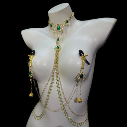 Emerald-Green Rhinestone Nipple Clamp Chain Body Chain Collar in One Piece with Palace Bell Pendant BDSM Couple Teasing Sex Toy