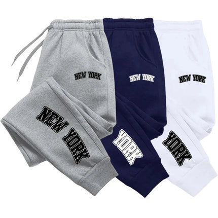Trendy men's casual sports pants are very suitable for outdoor activities and daily wear and are highly practical men's clothing