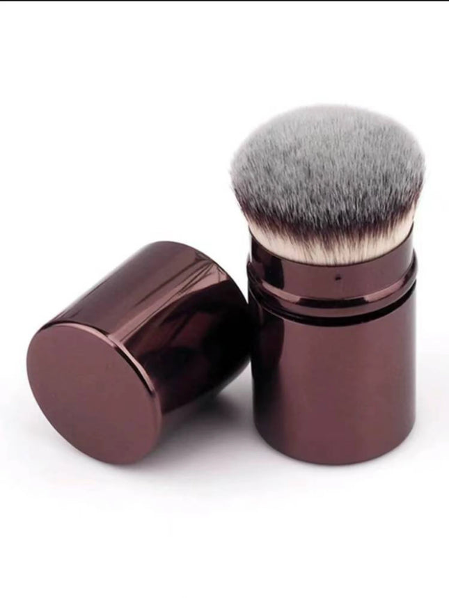 1 Retractable Foundation Makeup Brush with Cover, Soft Bristles, Easy to Apply Makeup, Super Soft Makeup Brush