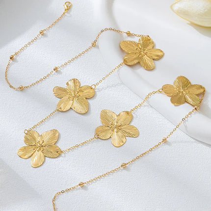 Women's Fashion Gold Five-petal Flower Waist Chain Trendy Elegant Design Versatile Vacation Body Accessory