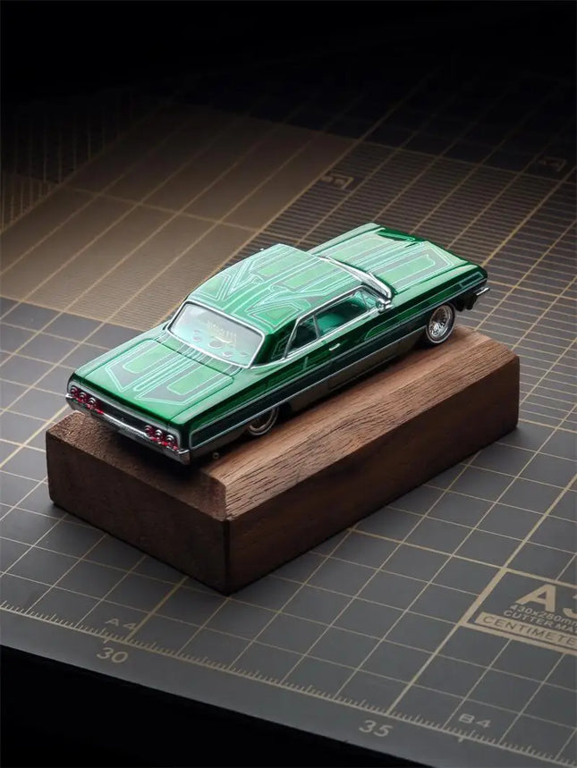 [PreSale] 97m 1:64 Impala 1964 LowRider Gypsy Rose Diecast Model Car