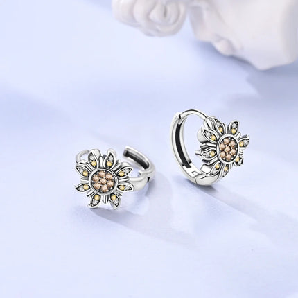 2025 New 925 Sterling Silver Earrings Simple Bow Strawberry Butterfly Hoop Stud Earrings for Wedding Party Women Jewelry Girls