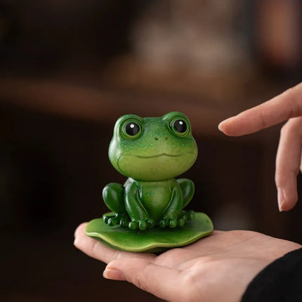 Color Changing Cute Little Frog Tea Pet Figurine, Funny Thermo Chromatic Resin Craft for Tea Ceremony