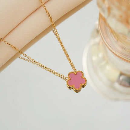 Fashlonable Womens Flve Leaf Flower Gold Plated Pendant Necklace For Women Temperament Llght Luxury Hlgh Quallty Clavicle Chain