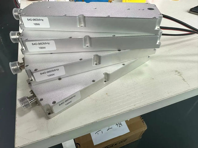 100W module with circulator LDMOS Transistor liner  900-1000MHz 1.2G 1.5G 2.4G 3.3G 4.8G 5.2G 5.8G 1700-1900MHz 1900-2100MHz 210