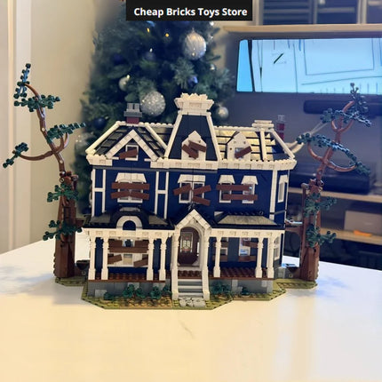 Cheapest Hot Movie Model Building Kits Creel House Building Blocks 2593pcs Stranger Christmas Birthday Toy for Family Decor Gift