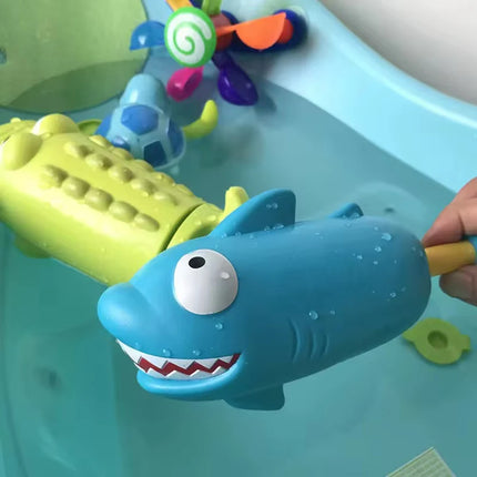 Kids Pull Out Water Gun Shark Design Summer Beach Bath Sprink Outdoor Fun Water Safe Toy Cartoon Material Portable Dinosaur