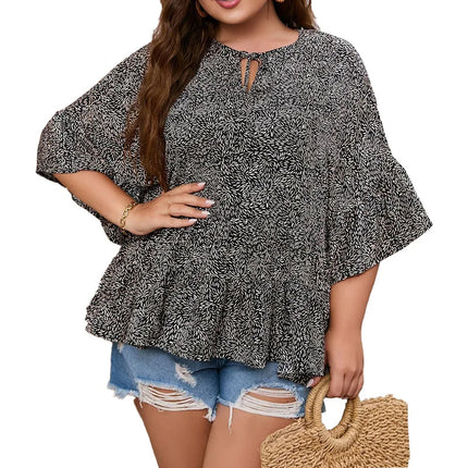 Plus Size Women's Shirts, Printed Round Neck Shirts, Layered Design Short-Sleeved Elegant Tops, Suitable for Everyday Wear
