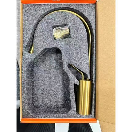 Modern Basin Faucet Brushed Gold Black Silver Faucet Deck Mounted Basin Sink Tap Mixer Hot Cold Brass Tap for Bathroom