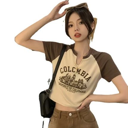 2023 New Summer Women's T-shirt American Style Vintage Design Sensibility Cropped Student Top Trendy V-neck Short Sleeves