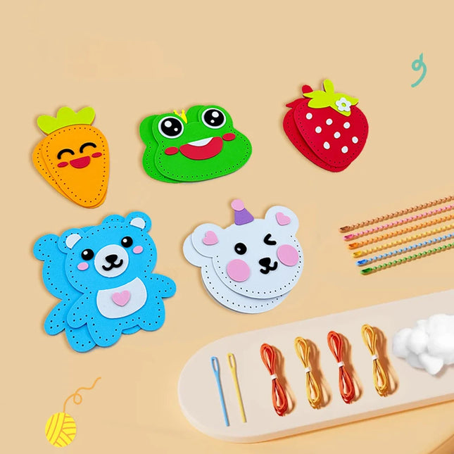 Sewing Kit for Beginner Kids Arts Crafts Cute Cartoon DIY Projects of Stuffed Animal Dolls Pendant Shoulder Bag Threaded Toys